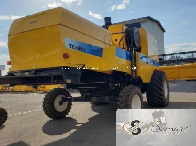 COLHEITADEIRA TC 5090 COLHEITADEIRA TC 5090