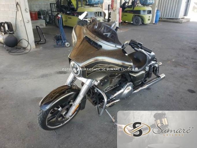 HARLEY DAVIDSON STREET GLIDE 16/16
