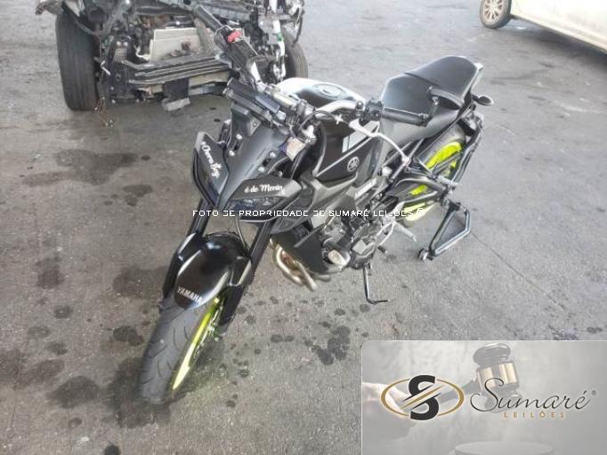 YAMAHA MT-09 850 21/21