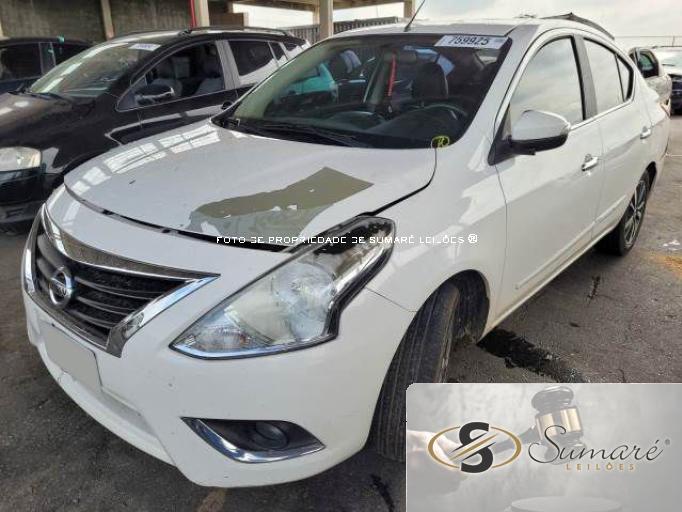 NISSAN VERSA 18/18