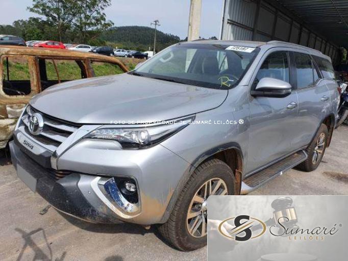 TOYOTA HILUX SW4 19/20