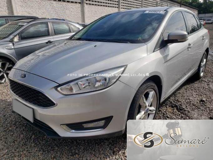 FORD FOCUS FASTBACK 15/16