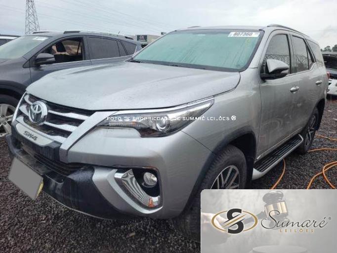 TOYOTA HILUX SW4 16/17