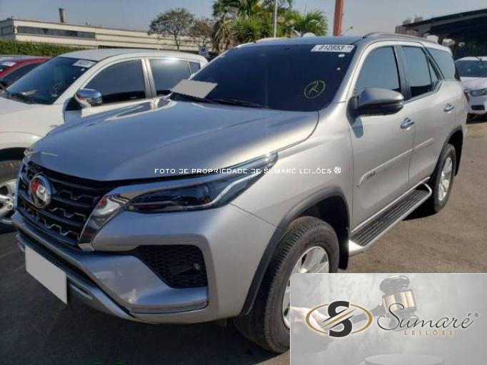 TOYOTA HILUX SW4 23/24
