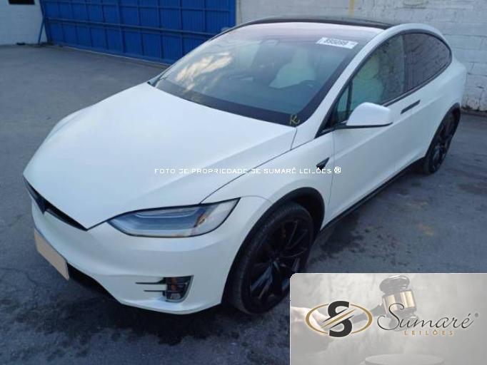 TESLA MODEL X 18/18