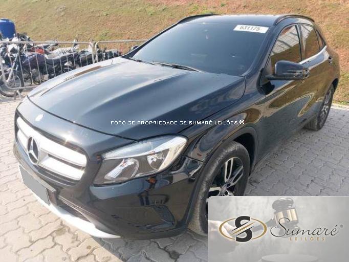 MERCEDES BENZ GLA 200 16/16