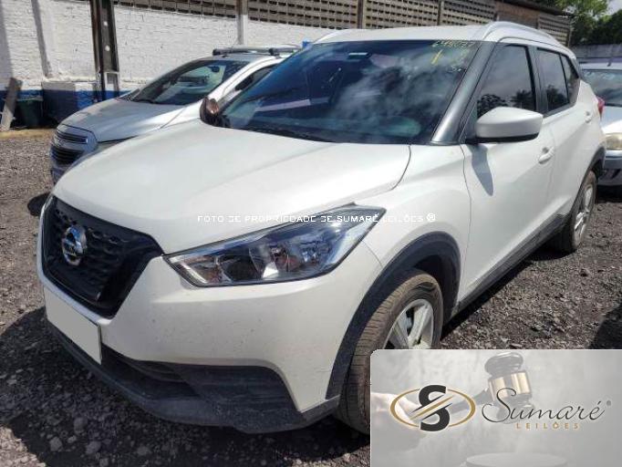 NISSAN KICKS 20/20